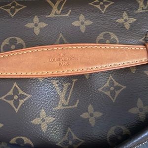 RARE FIND Louis Vuitton BUM BAG